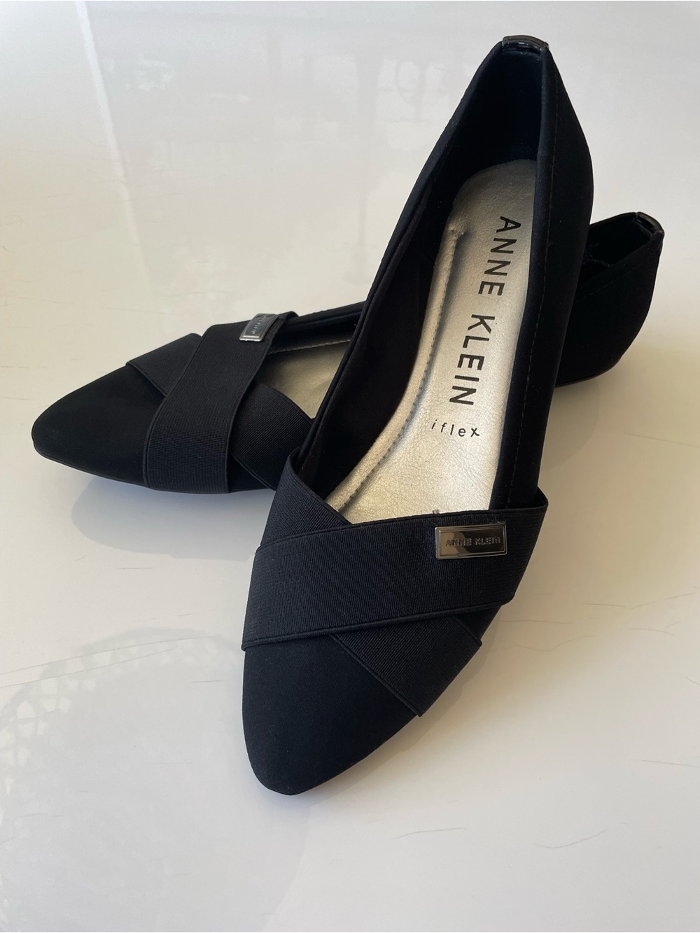 Anne Klein Black Pointed-Toe Crisscross Flats NWOT